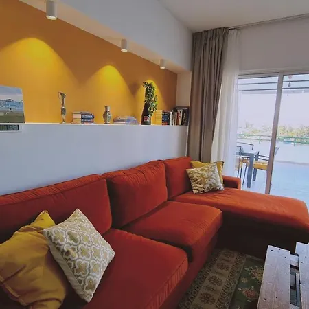 Chroma Vista דירה *